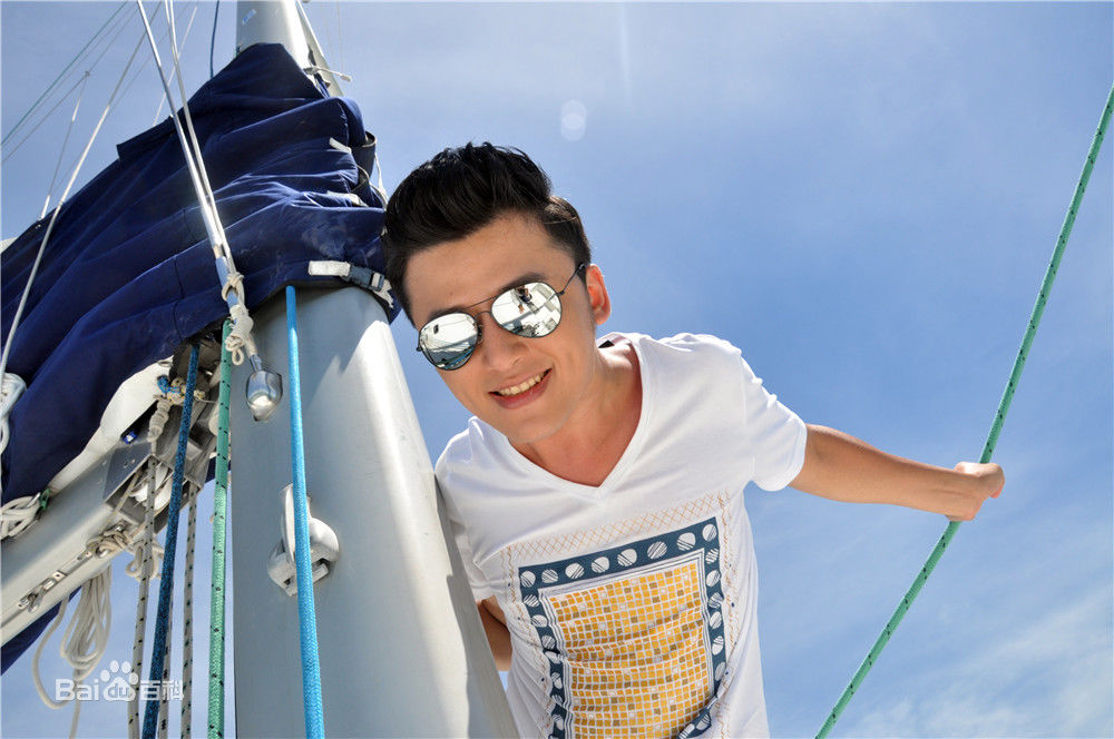 邹东孝(Zou Dong Xiao)电影《爱你一世一生》最新剧照海报