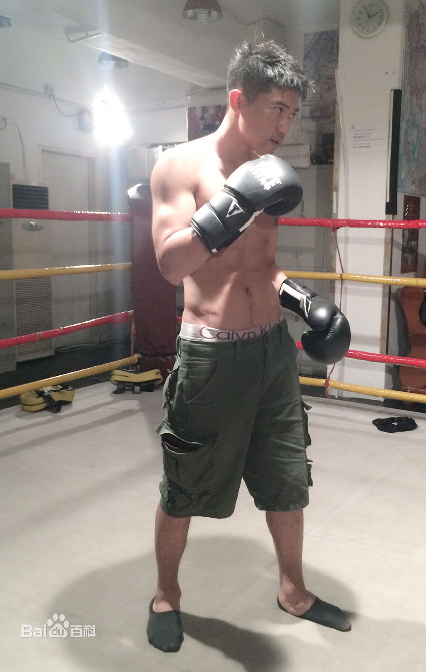 李艺科微电影 《强者》最新剧照