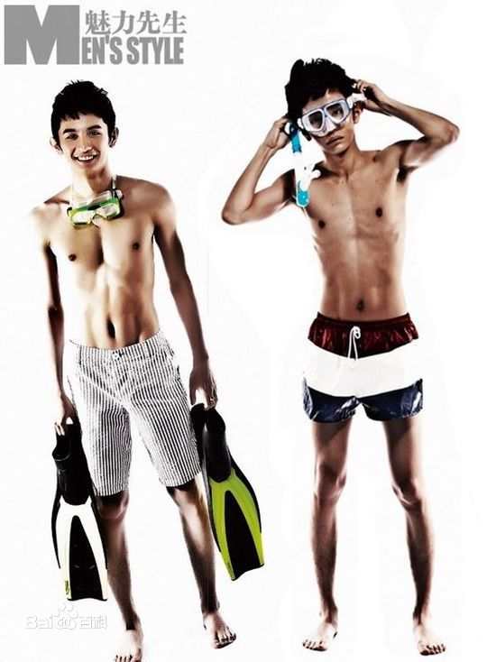 康恩赫在《魅力先生》（2010年8月刊）中的