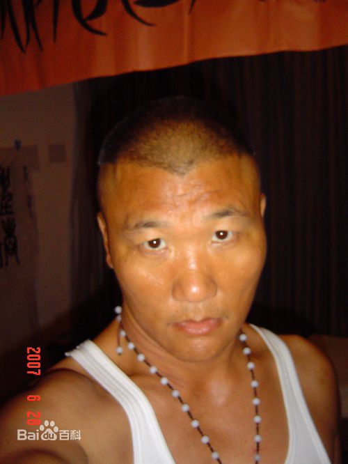 胡龙吟演员生活照相册