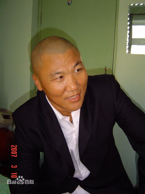 胡龙吟演员生活照相册