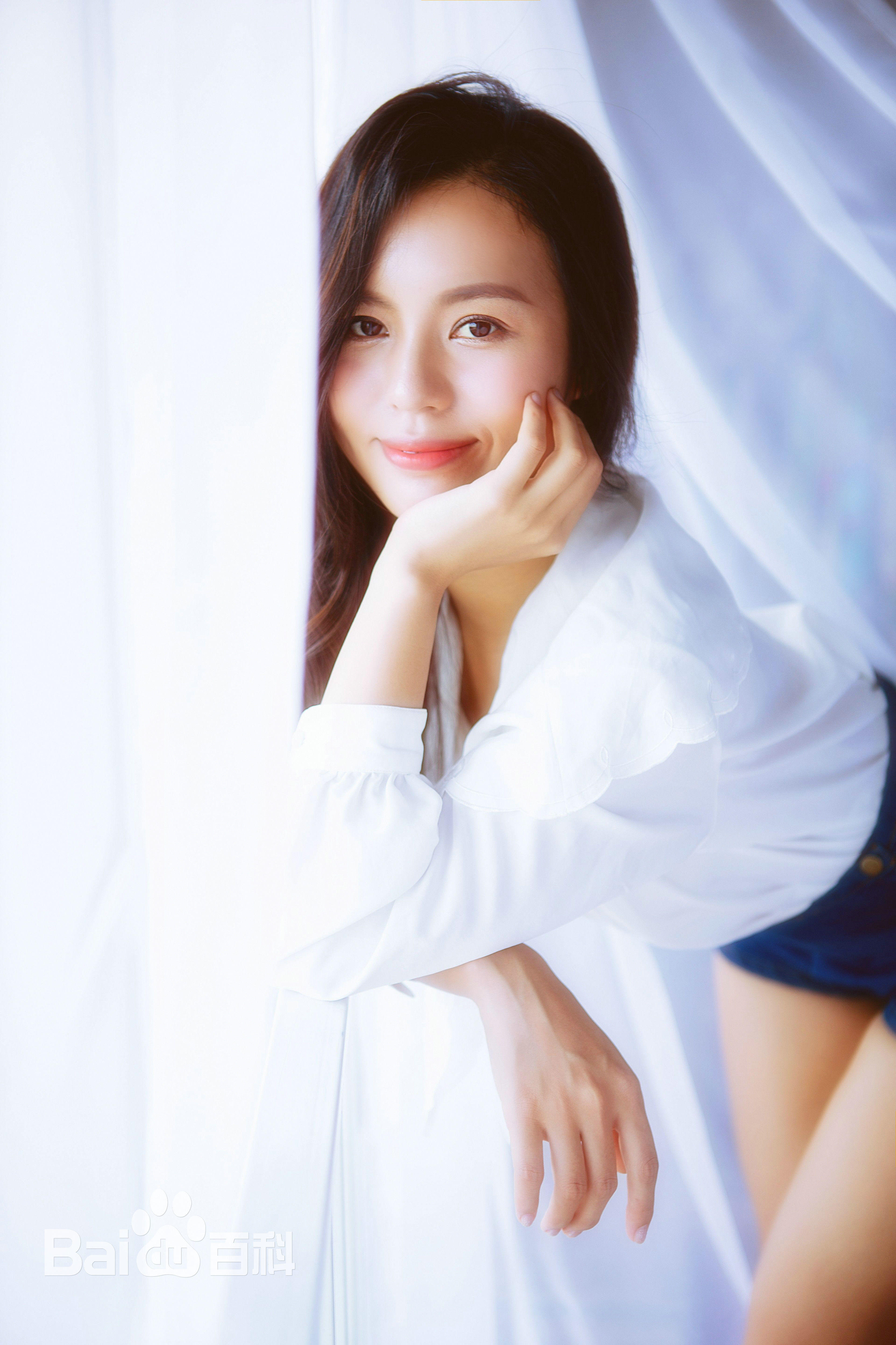 熊梓菱(Xiong Ziling)最优质文艺相册