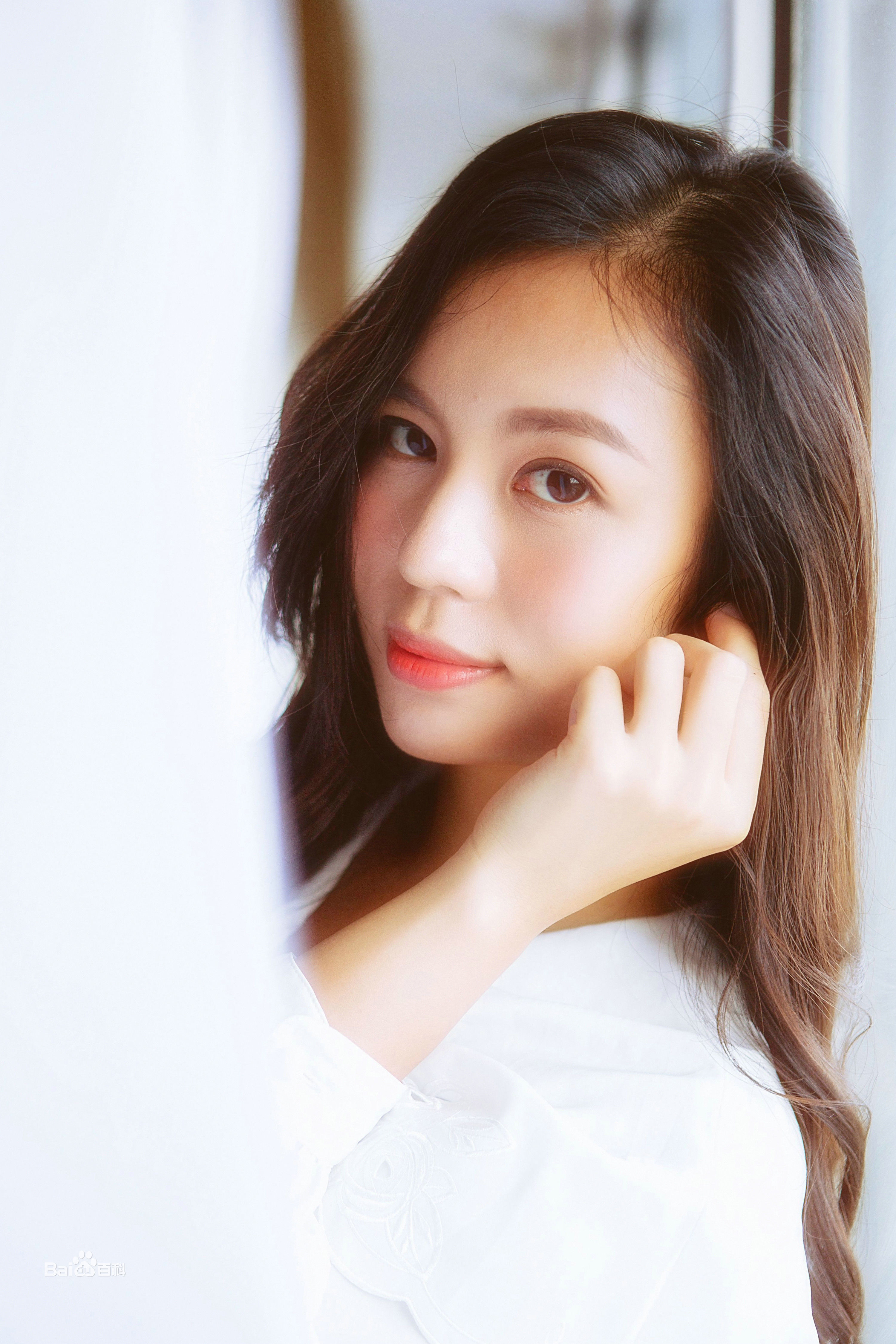 熊梓菱(Xiong Ziling)最优质文艺相册