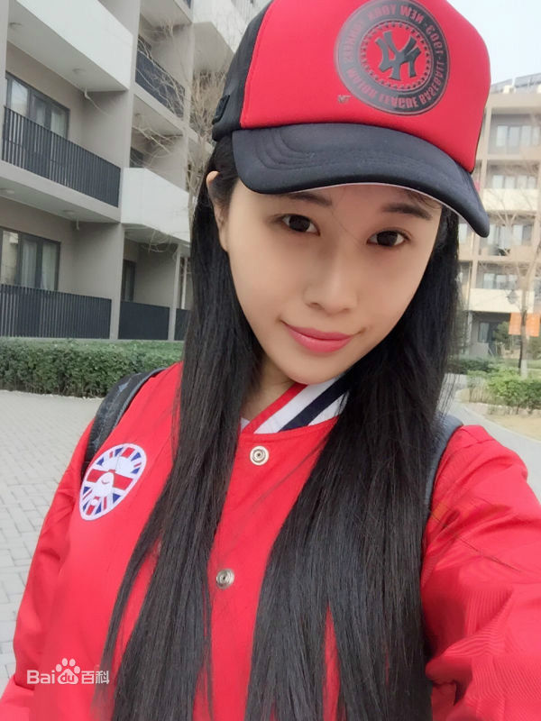 贺淑婧生活照壁纸壁纸