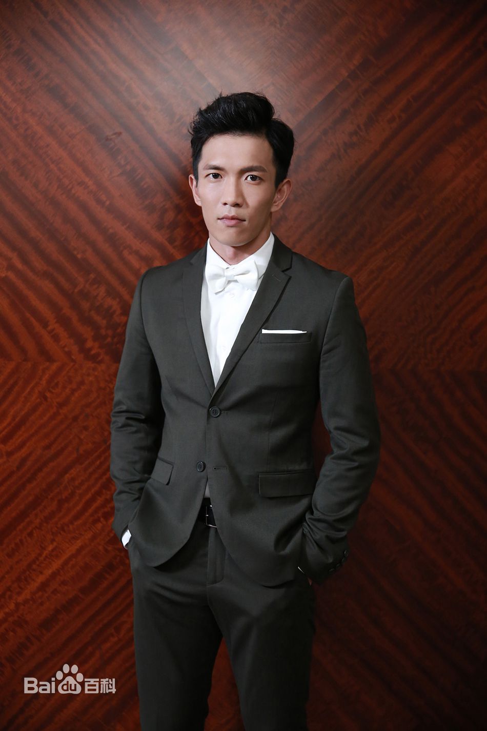 黃尚禾第20届上海国际电影节闭幕式性感图片图集