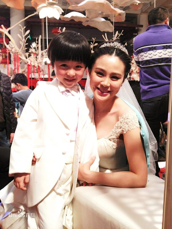 精选石悦安鑫(Anson)在《我的儿子是奇葩》花絮中的图册