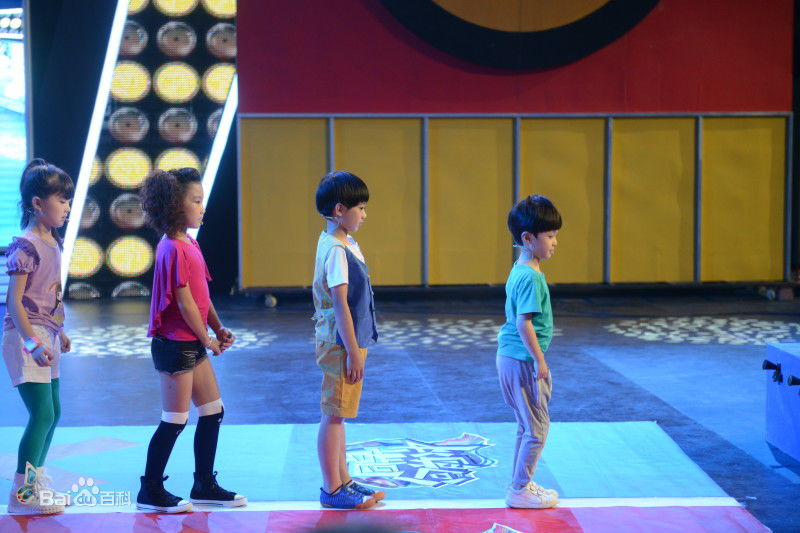 石悦安鑫(Anson)同桌向前冲性感图片壁纸