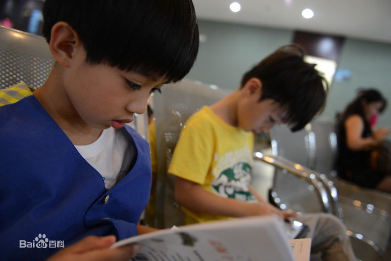 石悦安鑫(Anson)同桌向前冲性感图片壁纸