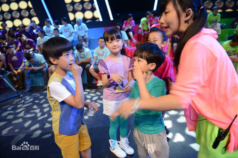 石悦安鑫(Anson)同桌向前冲性感图片壁纸