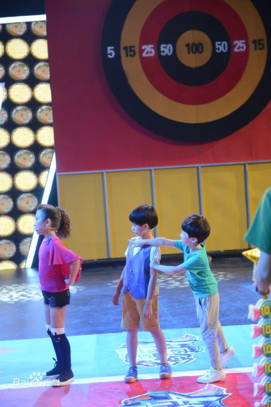 石悦安鑫(Anson)同桌向前冲性感图片壁纸