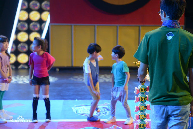 石悦安鑫(Anson)同桌向前冲性感图片壁纸