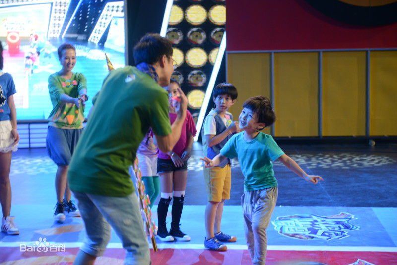 石悦安鑫(Anson)同桌向前冲性感图片壁纸