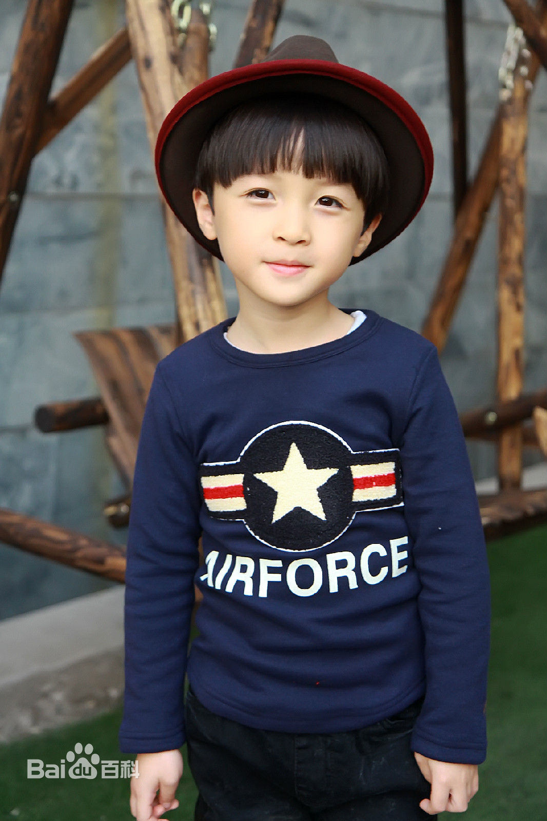 石悦安鑫(Anson)童装代言图册