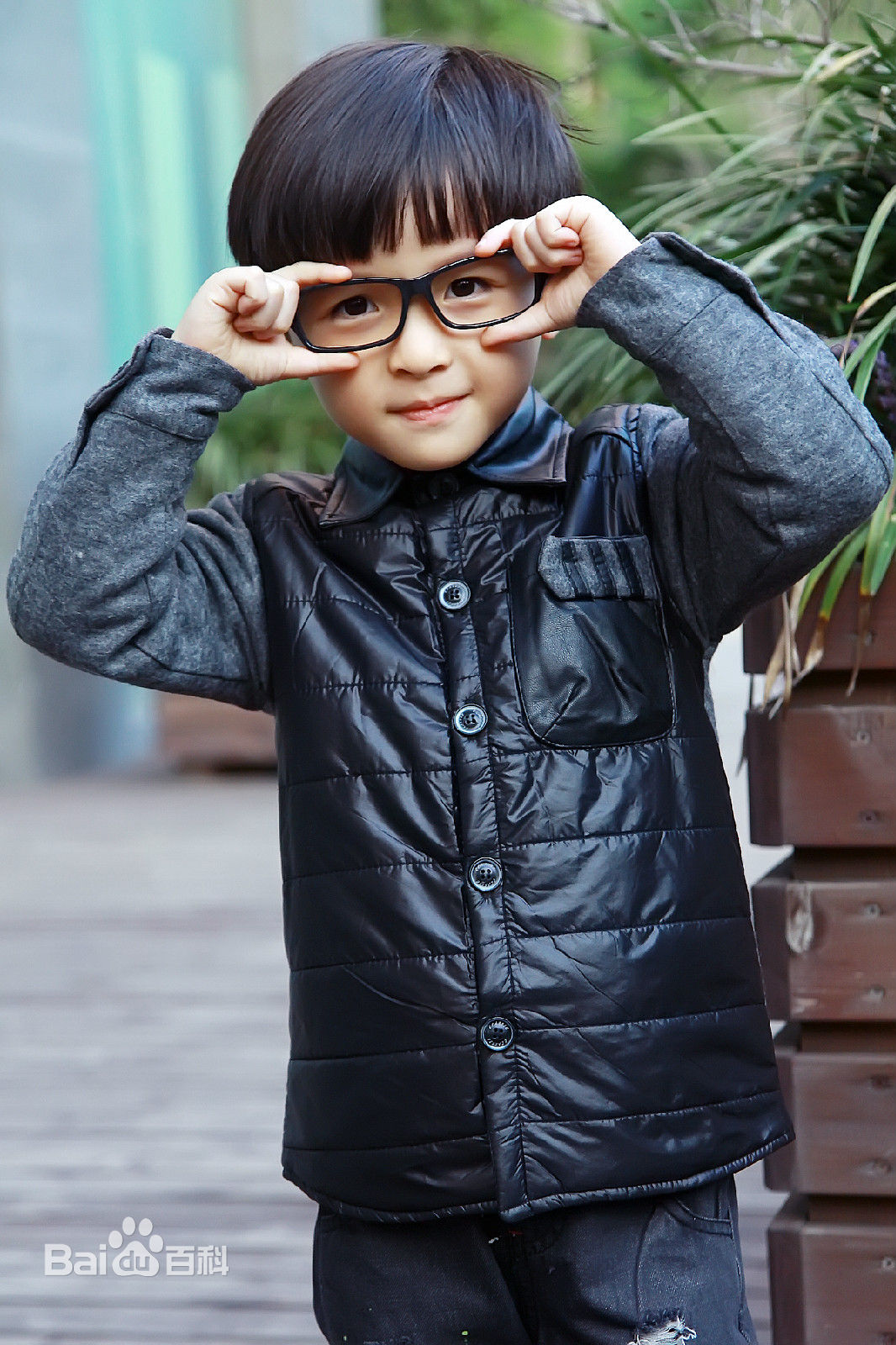 石悦安鑫(Anson)童装代言图册