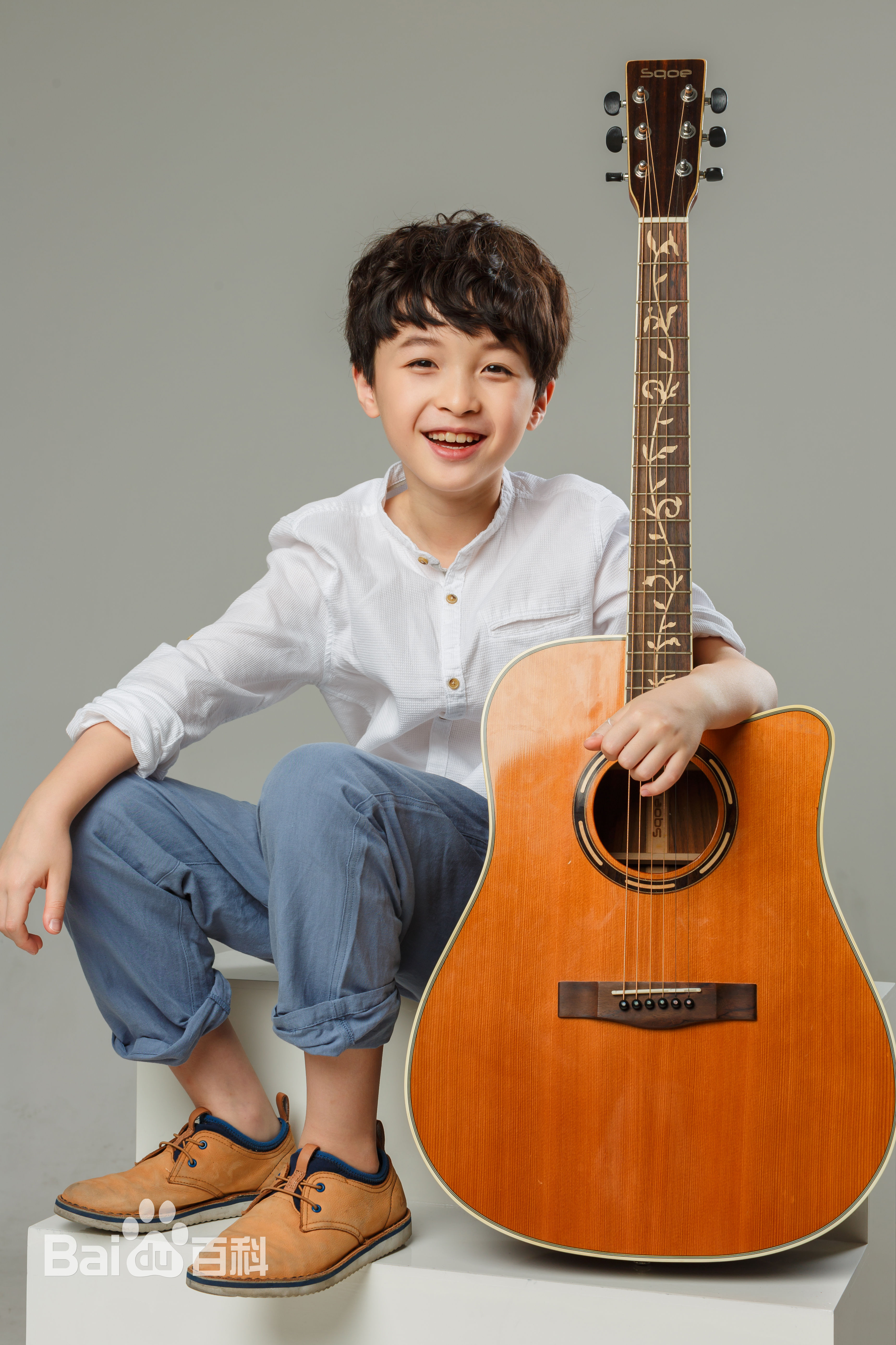 最新石悦安鑫(Anson)壁纸