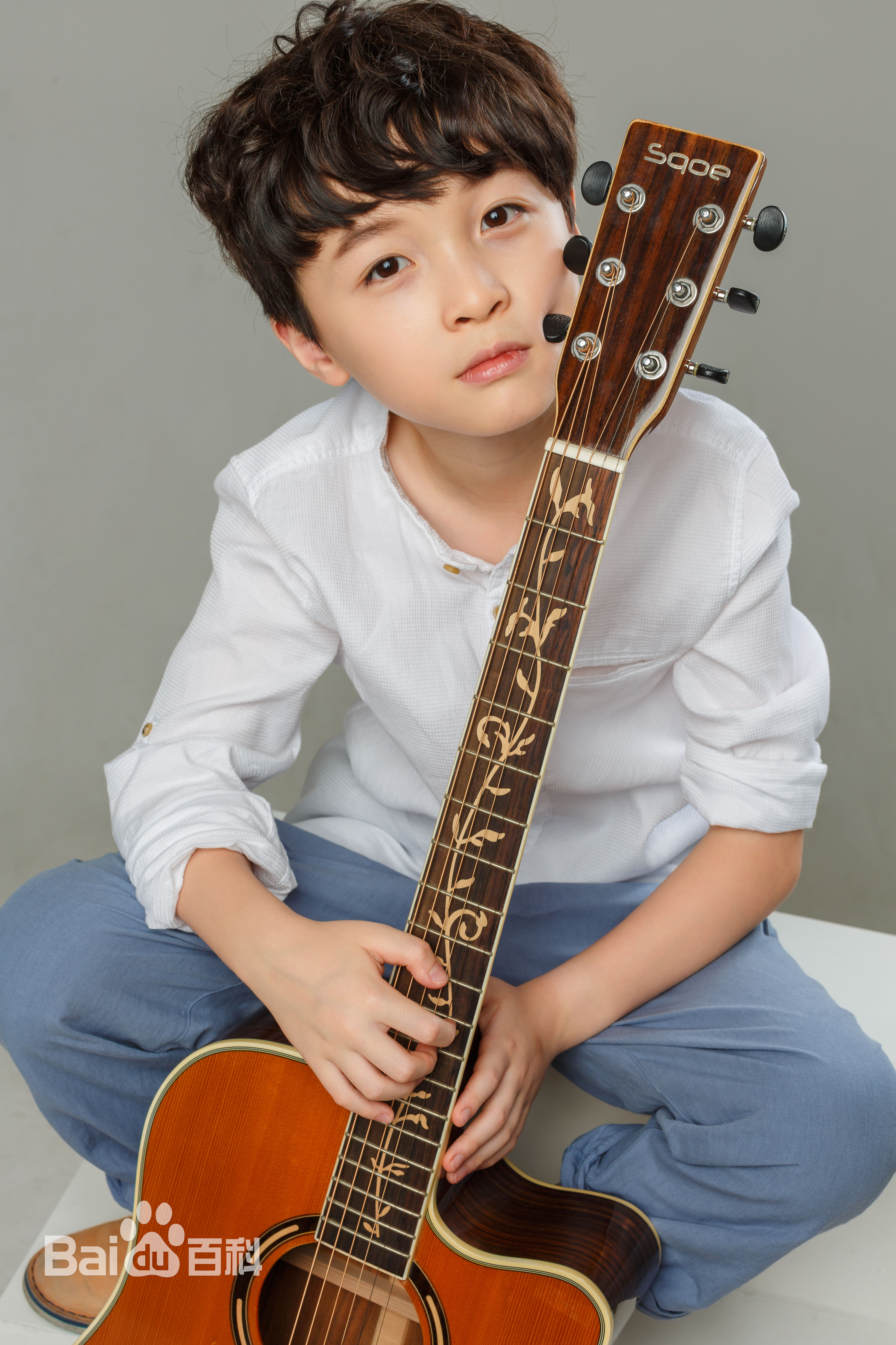 最新石悦安鑫(Anson)壁纸