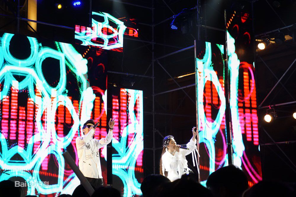 张惠春(Saya Chang)一张王牌厦门演唱会生活照相册