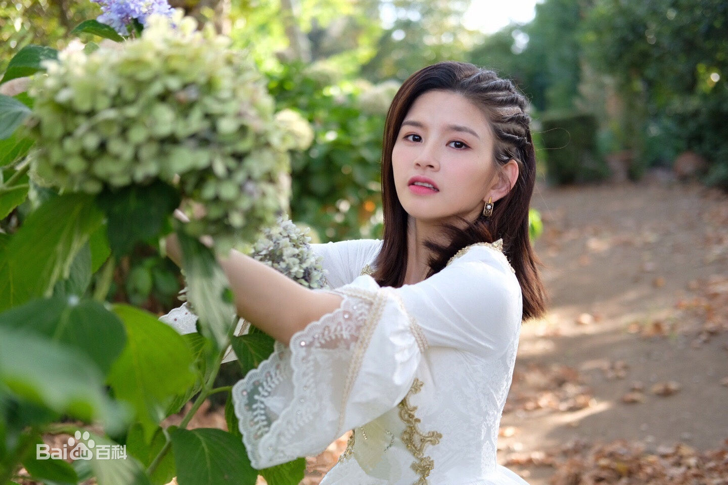 林思意(Sissi)择天记性感图片图集