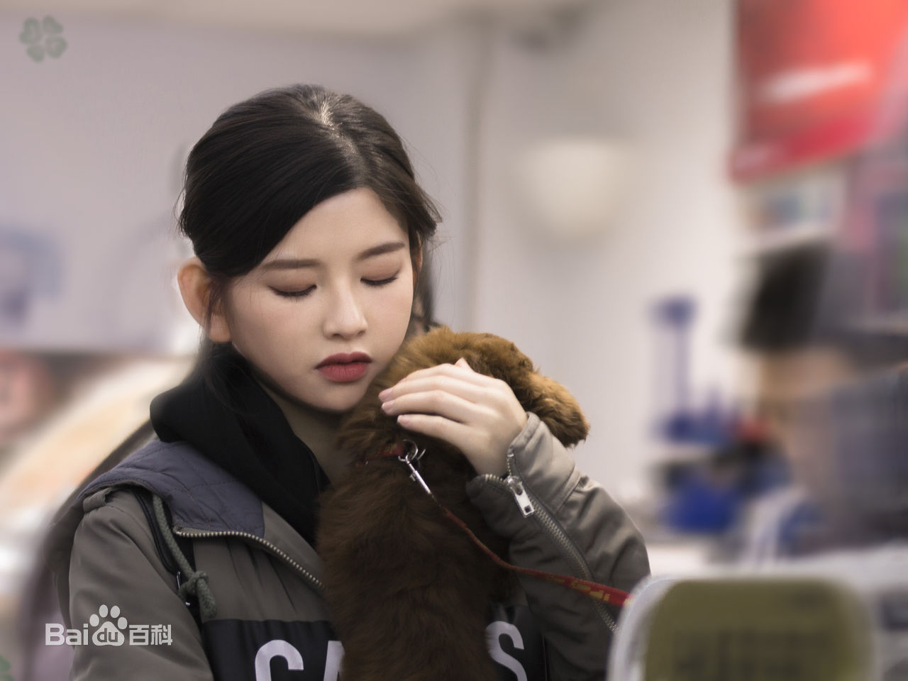 林思意(Sissi)嘉兴路街拍生活照