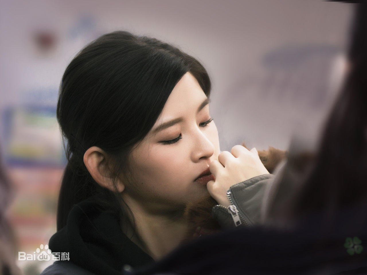 林思意(Sissi)嘉兴路街拍生活照