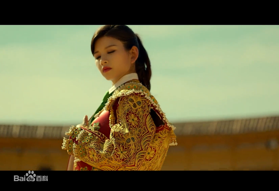 最新林思意(Sissi)在《公主披风》mv中的壁纸