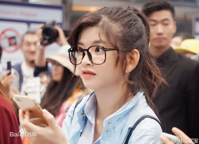 林思意(Sissi)机场接送机前后照片