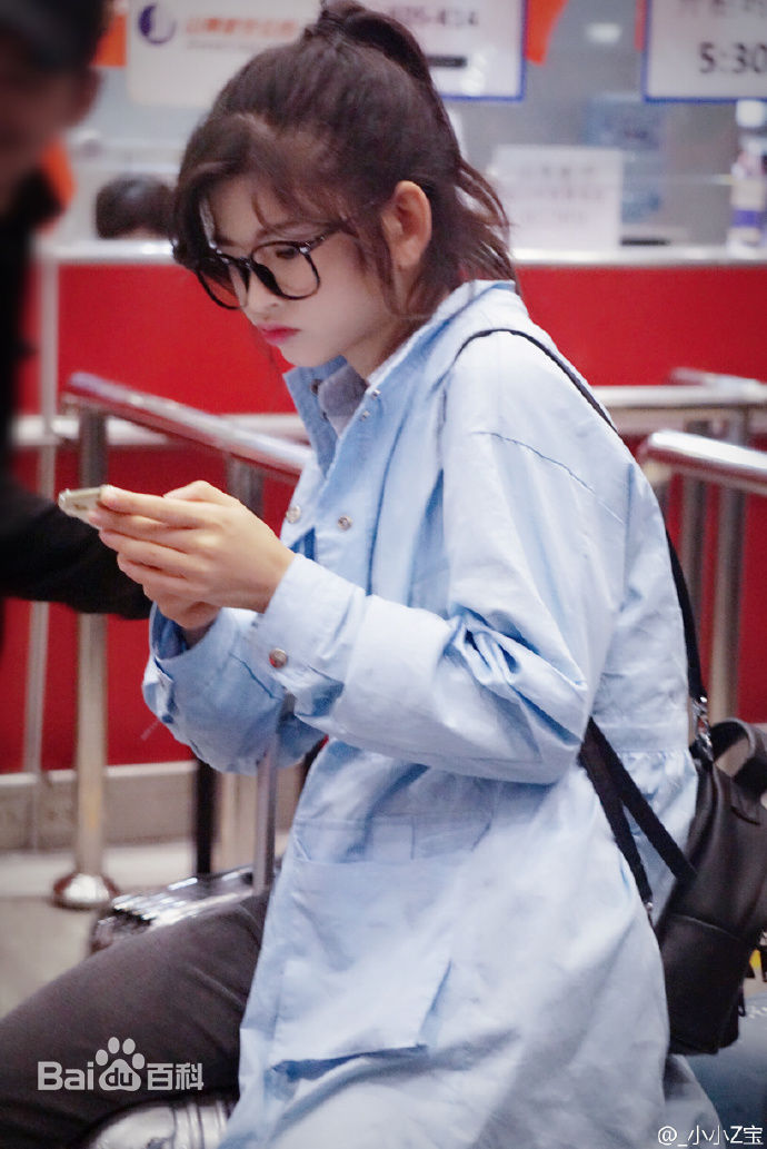 林思意(Sissi)机场接送机前后照片