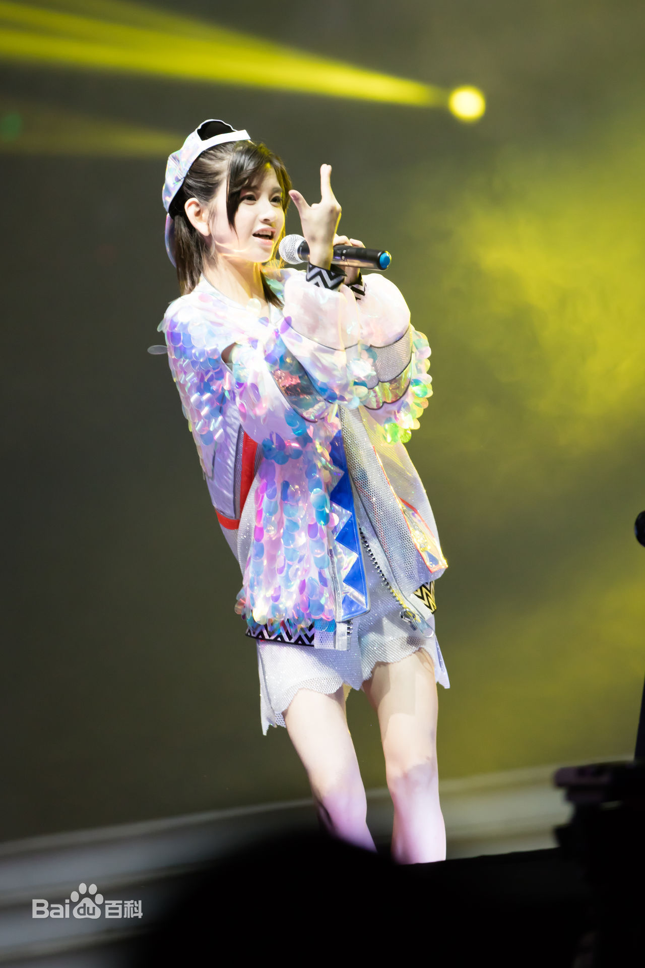 最新林思意(Sissi)在《比翼齐飞》第三届总选举20160730中的壁纸