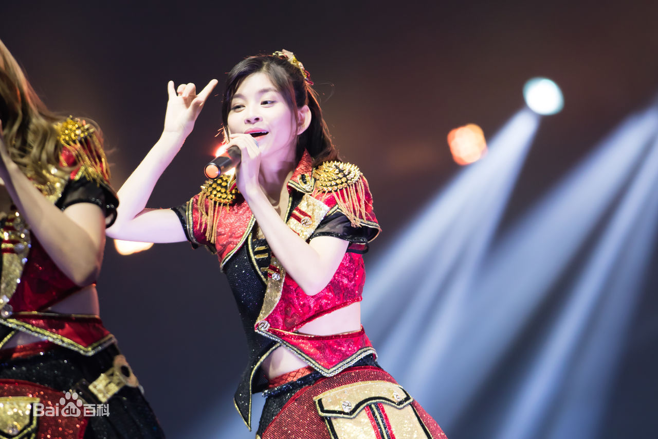 最新林思意(Sissi)在《比翼齐飞》第三届总选举20160730中的壁纸