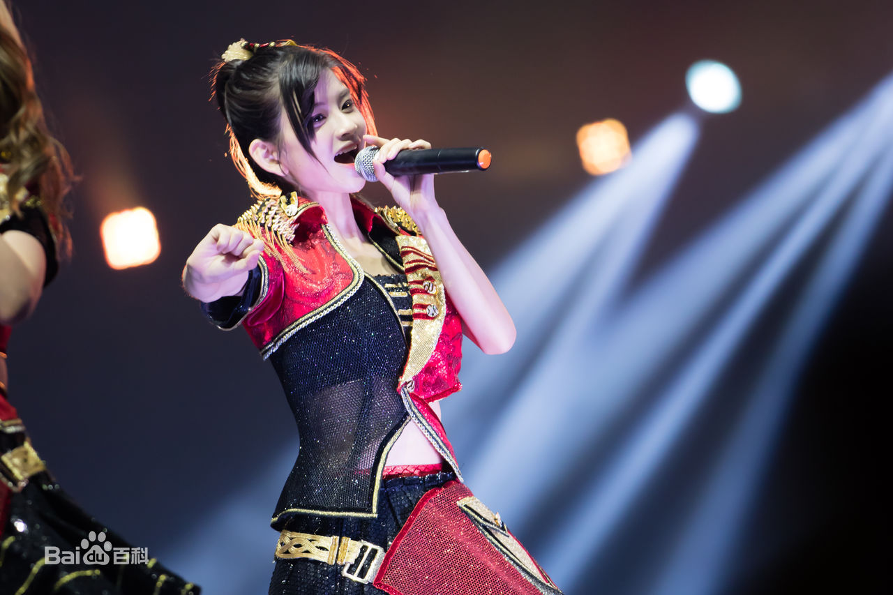 最新林思意(Sissi)在《比翼齐飞》第三届总选举20160730中的壁纸