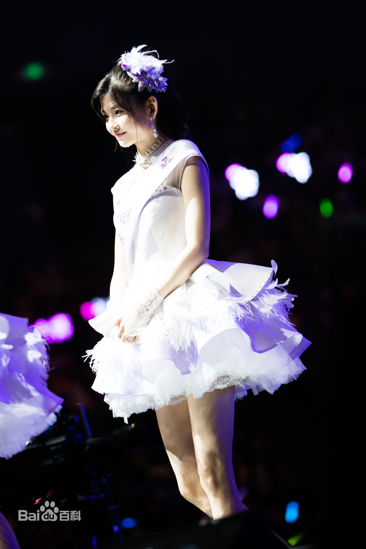 最新林思意(Sissi)在《比翼齐飞》第三届总选举20160730中的壁纸