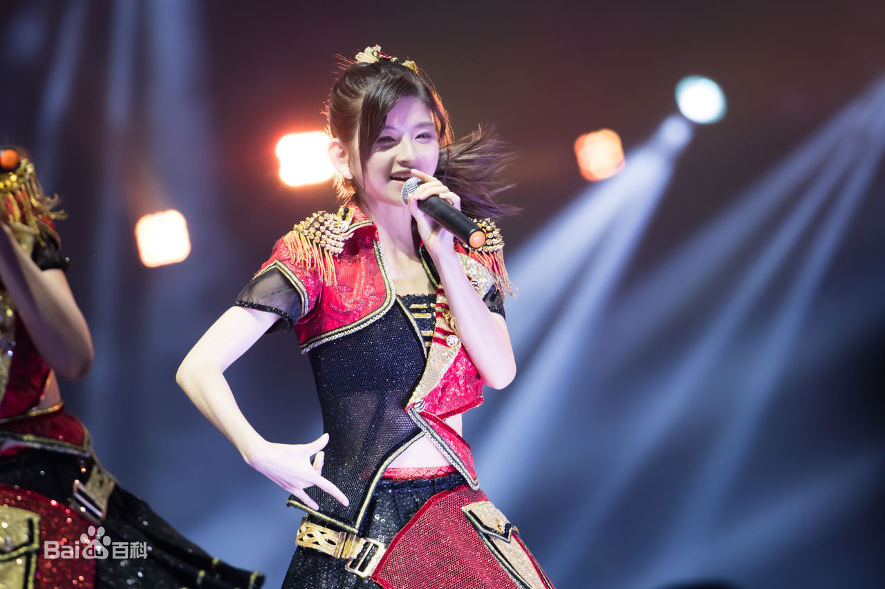 最新林思意(Sissi)在《比翼齐飞》第三届总选举20160730中的壁纸