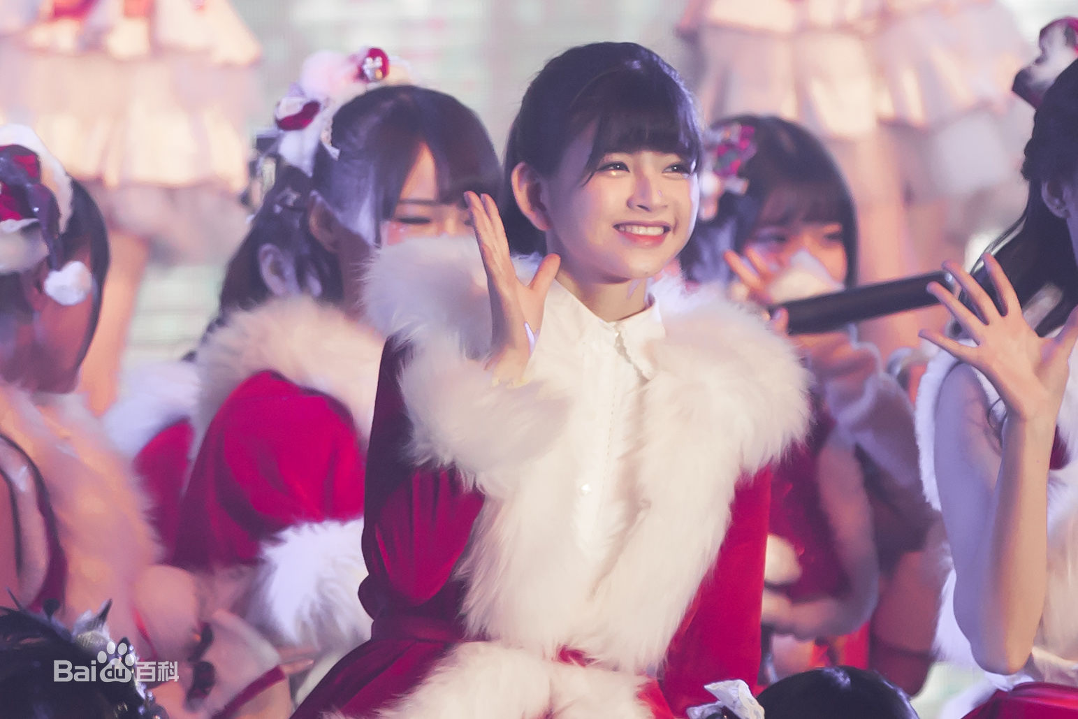 林思意(Sissi)2016第二届REQUEST TIME 30 演唱会性感图片图集