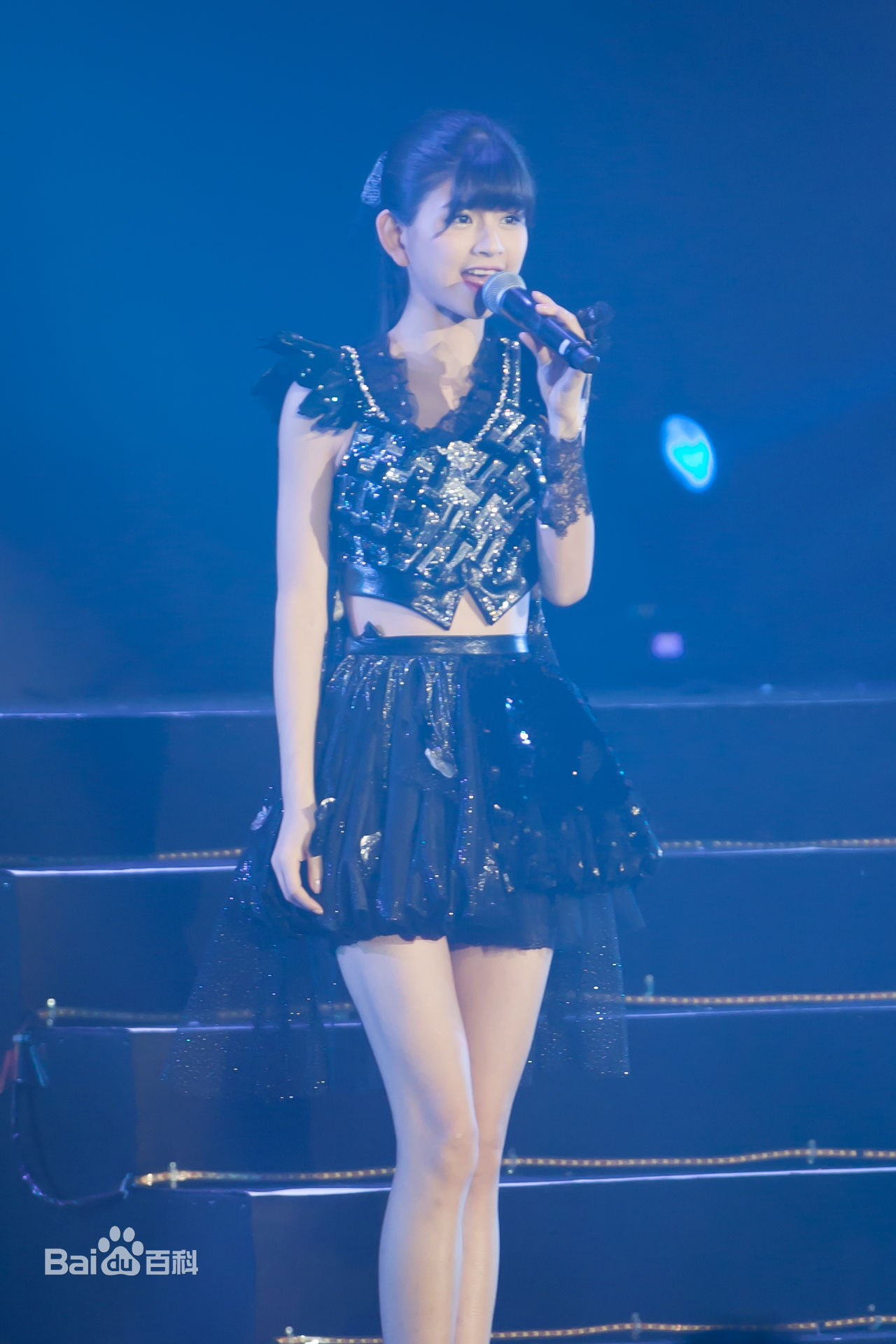 林思意(Sissi)2016第二届REQUEST TIME 30 演唱会性感图片图集