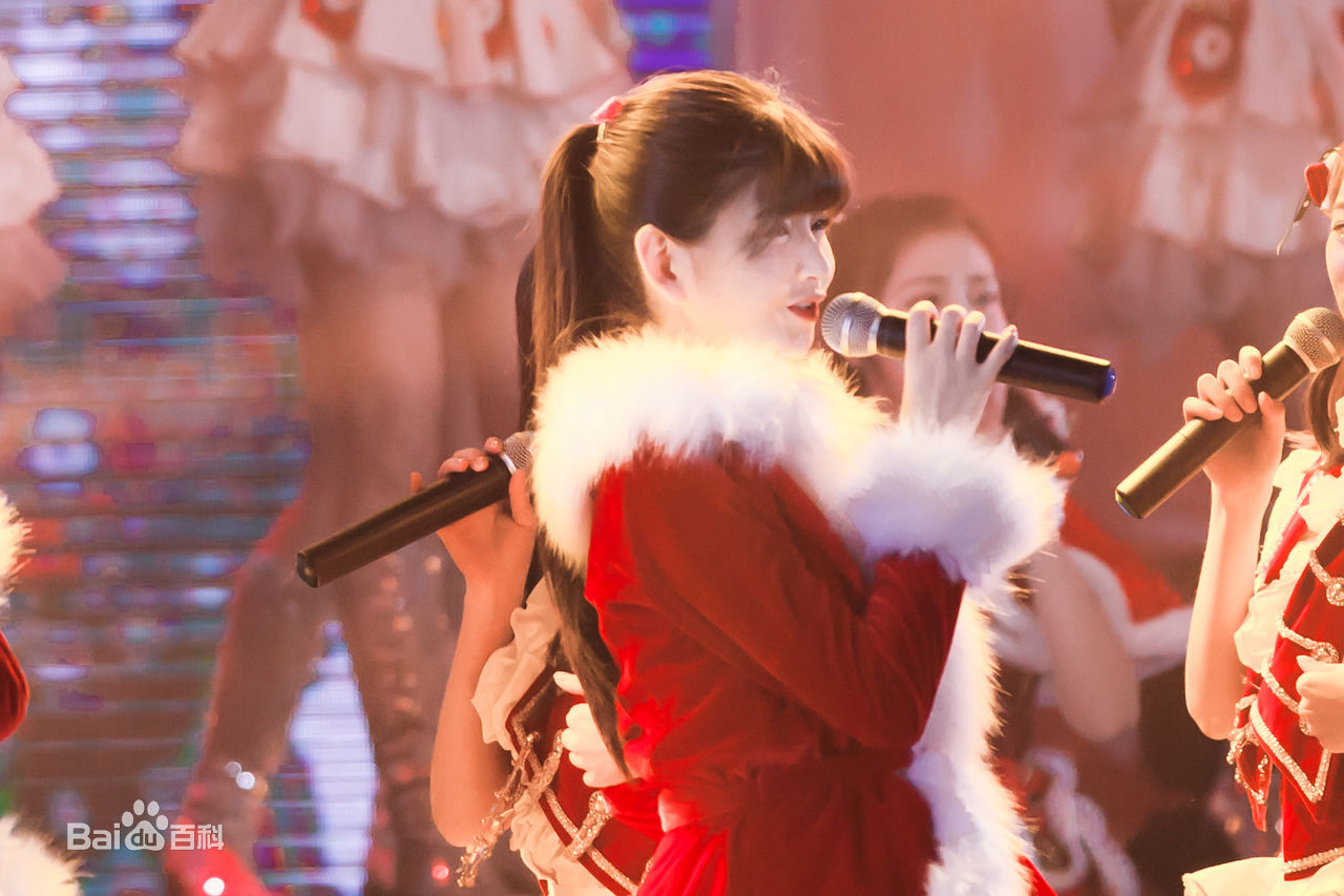 林思意(Sissi)2016第二届REQUEST TIME 30 演唱会性感图片图集