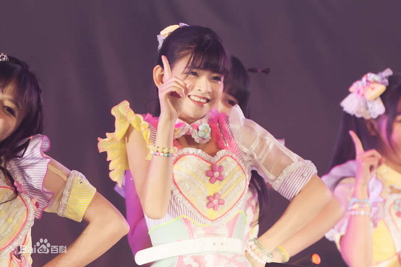 林思意(Sissi)2016第二届REQUEST TIME 30 演唱会性感图片图集