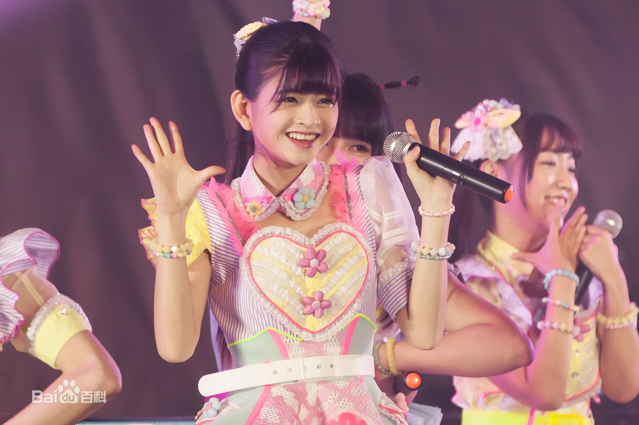 林思意(Sissi)2016第二届REQUEST TIME 30 演唱会性感图片图集