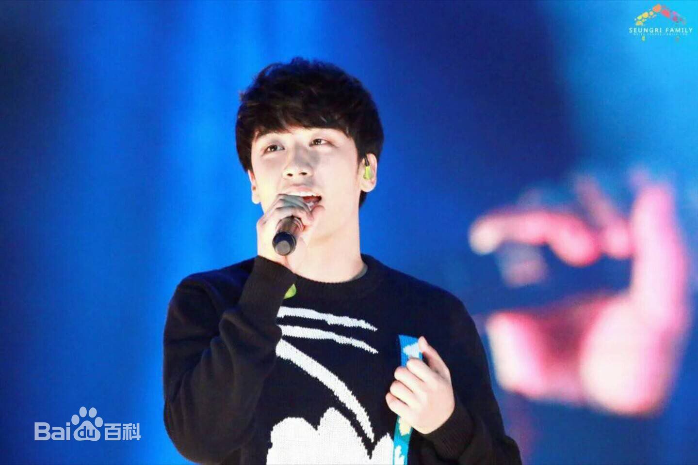 李胜贤（李昇炫）(/Lee Seung-hyun/Victory/V.I)胜利生活照相册