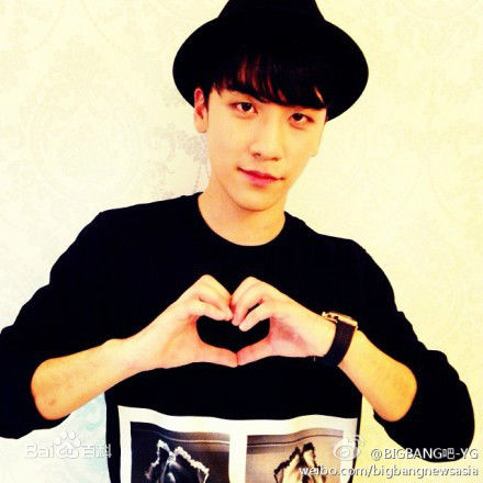 李胜贤（李昇炫）(/Lee Seung-hyun/Victory/V.I)胜利生活照相册