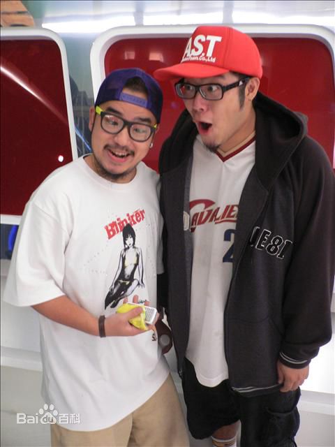 李伯恩(Born)生活照壁纸壁纸