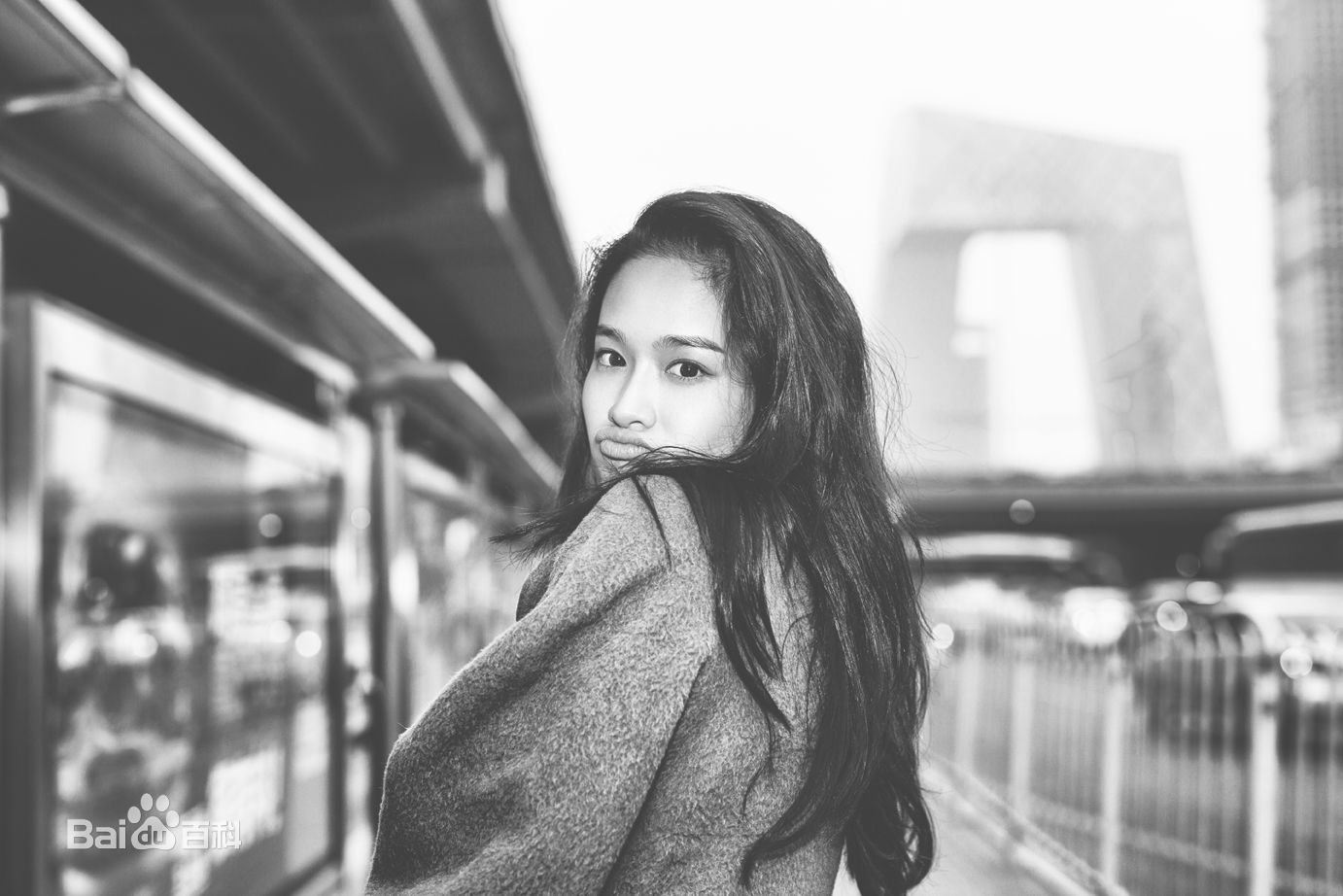 屈菁菁最新图集