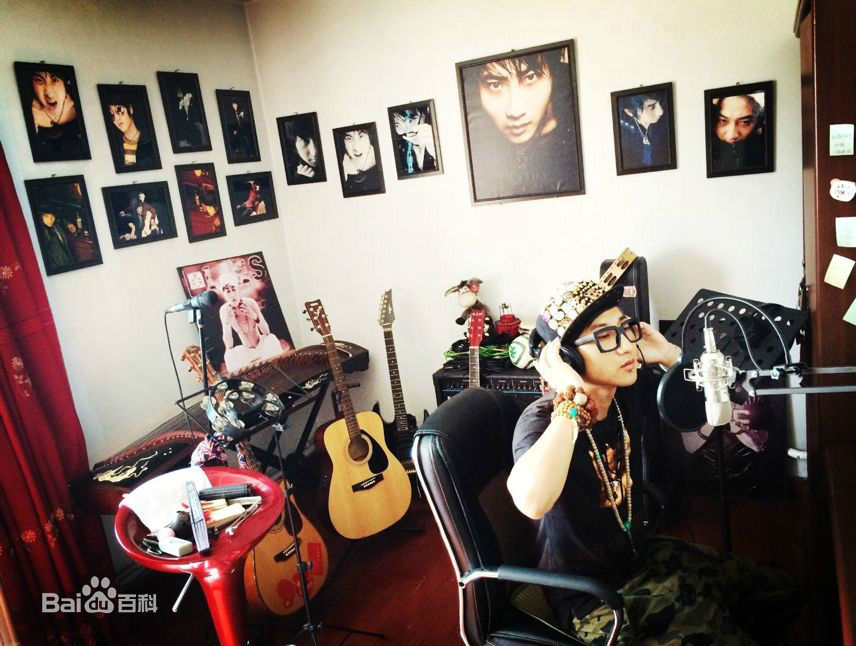 精选张力夫(Charles)