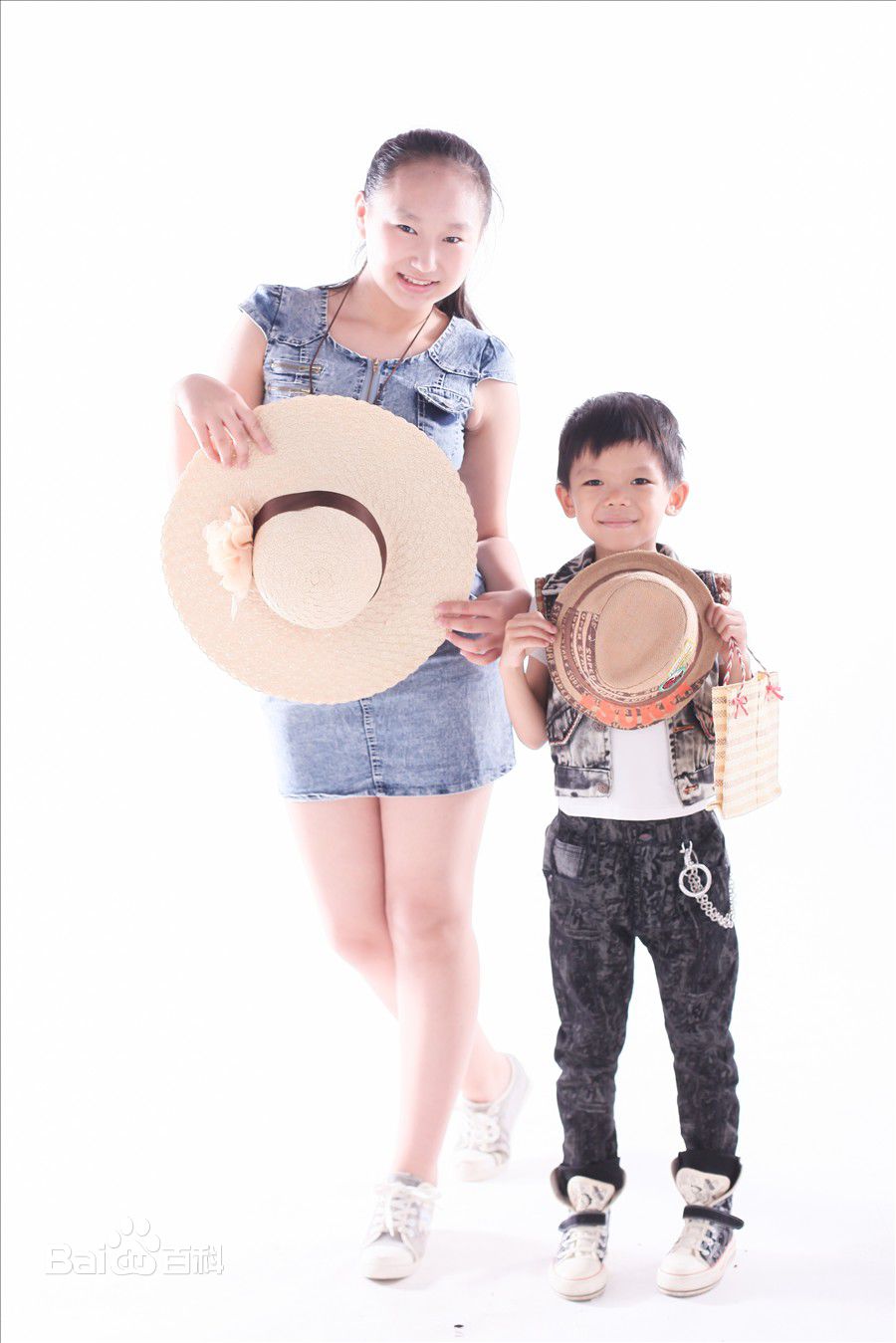 王馨(Kala)生活照生活照相册