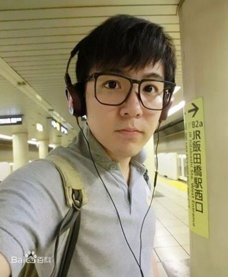 孟智超生活照壁纸壁纸