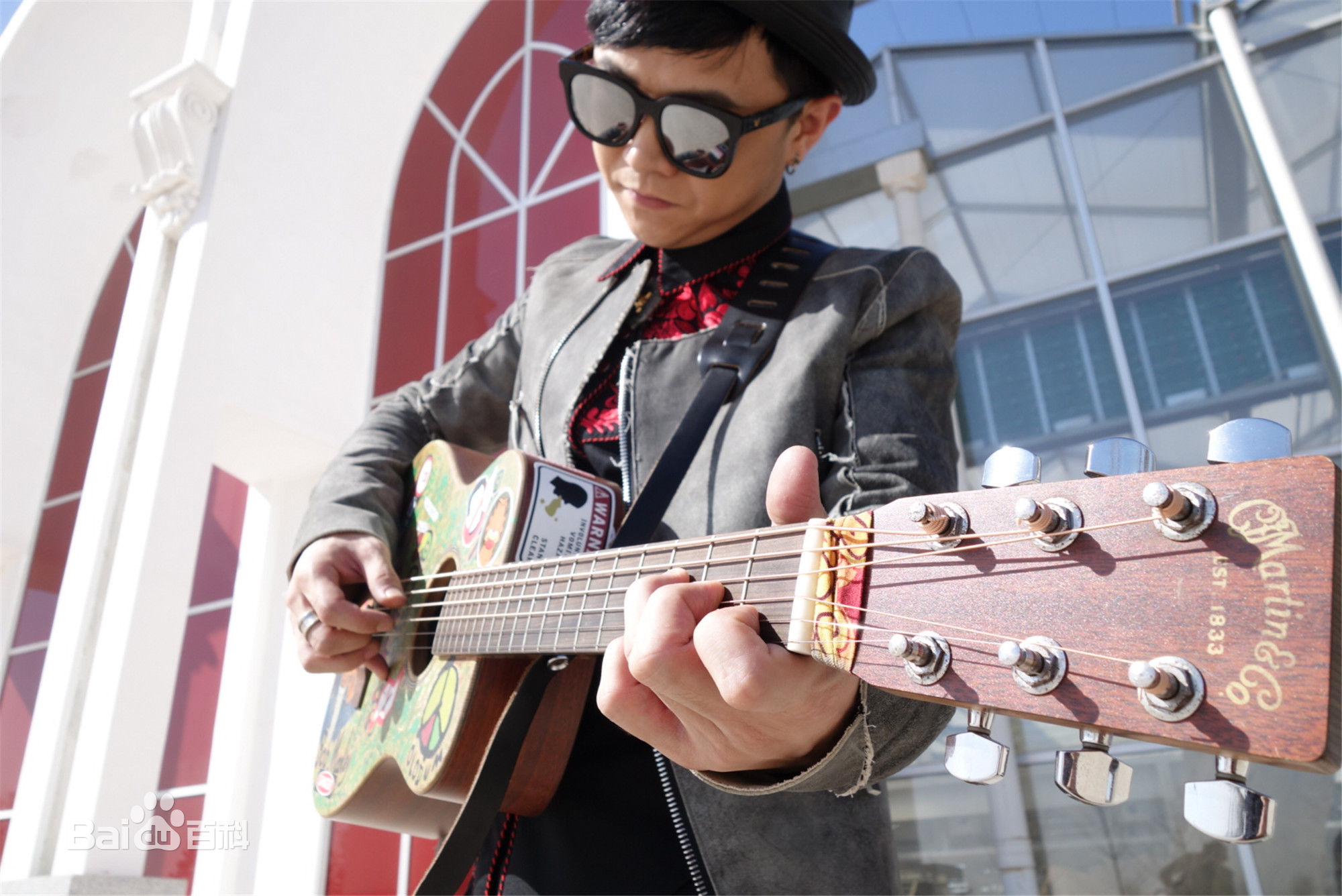 张燕峰微博照片前后照片