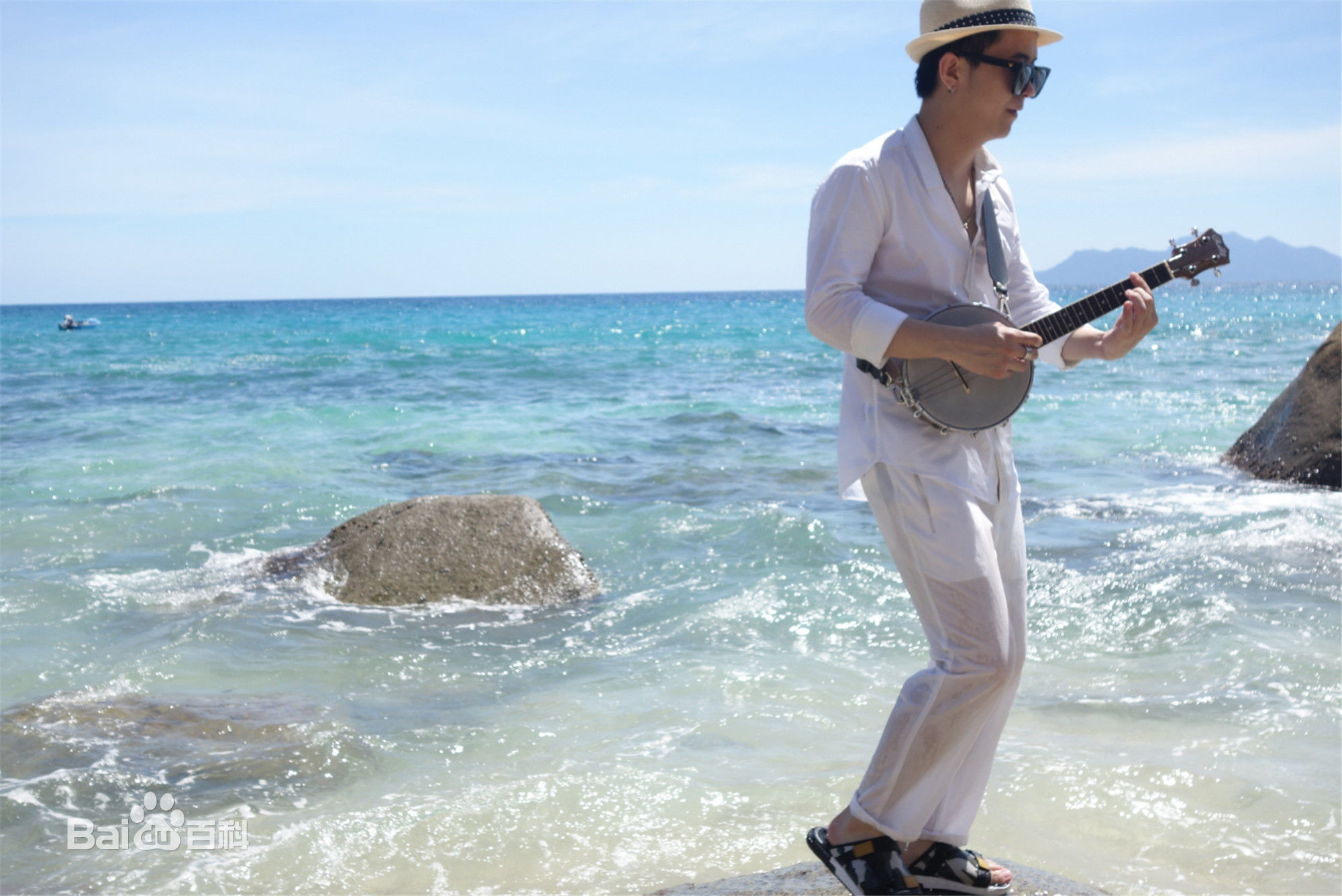 张燕峰微博照片前后照片