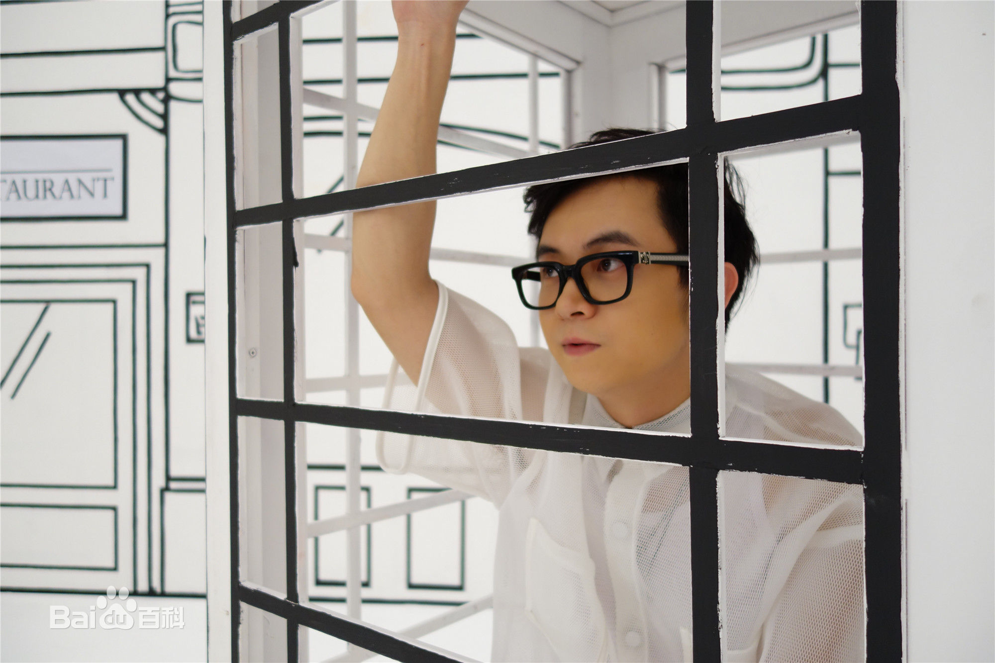 张燕峰微博照片前后照片