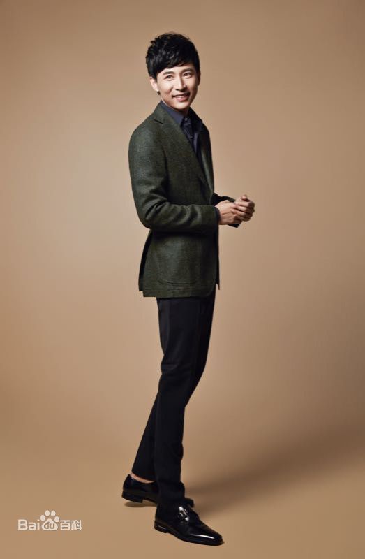 高清王翰涛性感图片