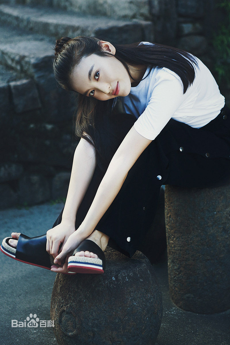 最新尤靖茹(Una)性感图片