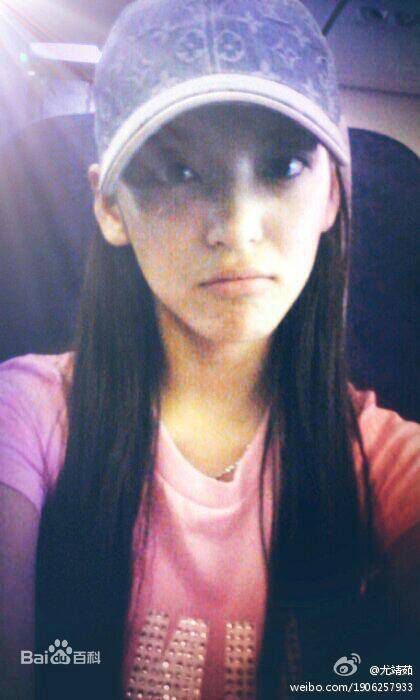 最新尤靖茹(Una)性感图片